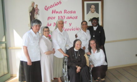 100 AÑOS AL SERVICIO DE LA IGLESIA